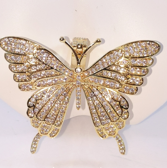 Jewelry - Rose Gold Butterfly & 18" Cuban Chain